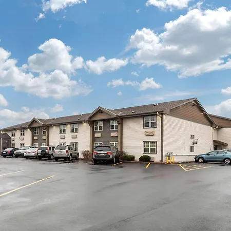 Econo Lodge Milwaukee Airport-2